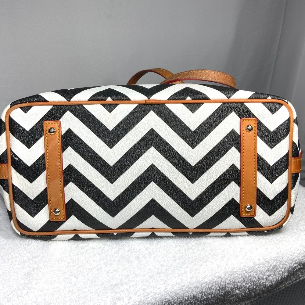 Dooney & Bourke Large Black and White Chevron Tote - Picture 10 of 16
